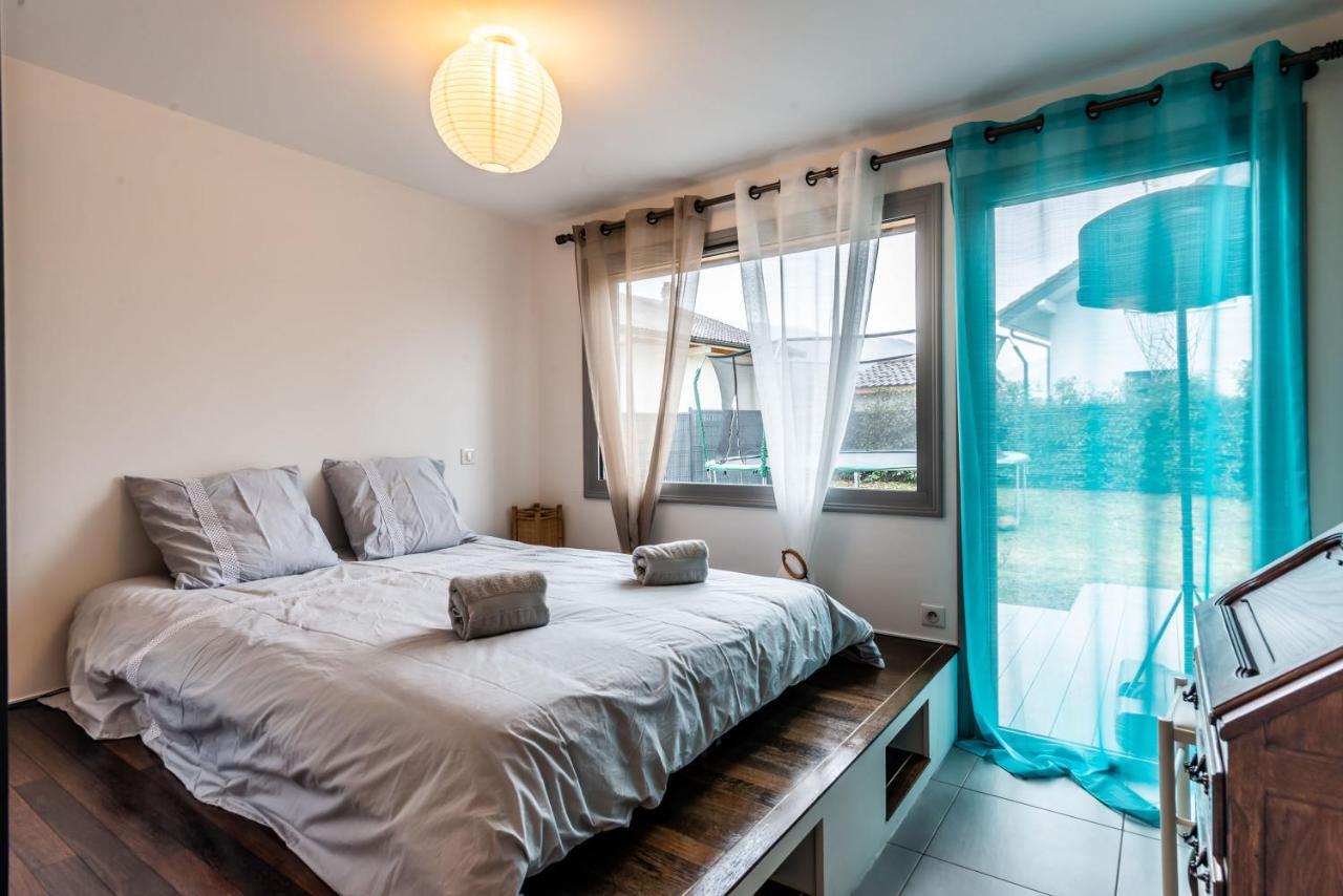 Villa Tout Confort - Piscine - Montagnes - Lac - Parking Armoy Exteriör bild